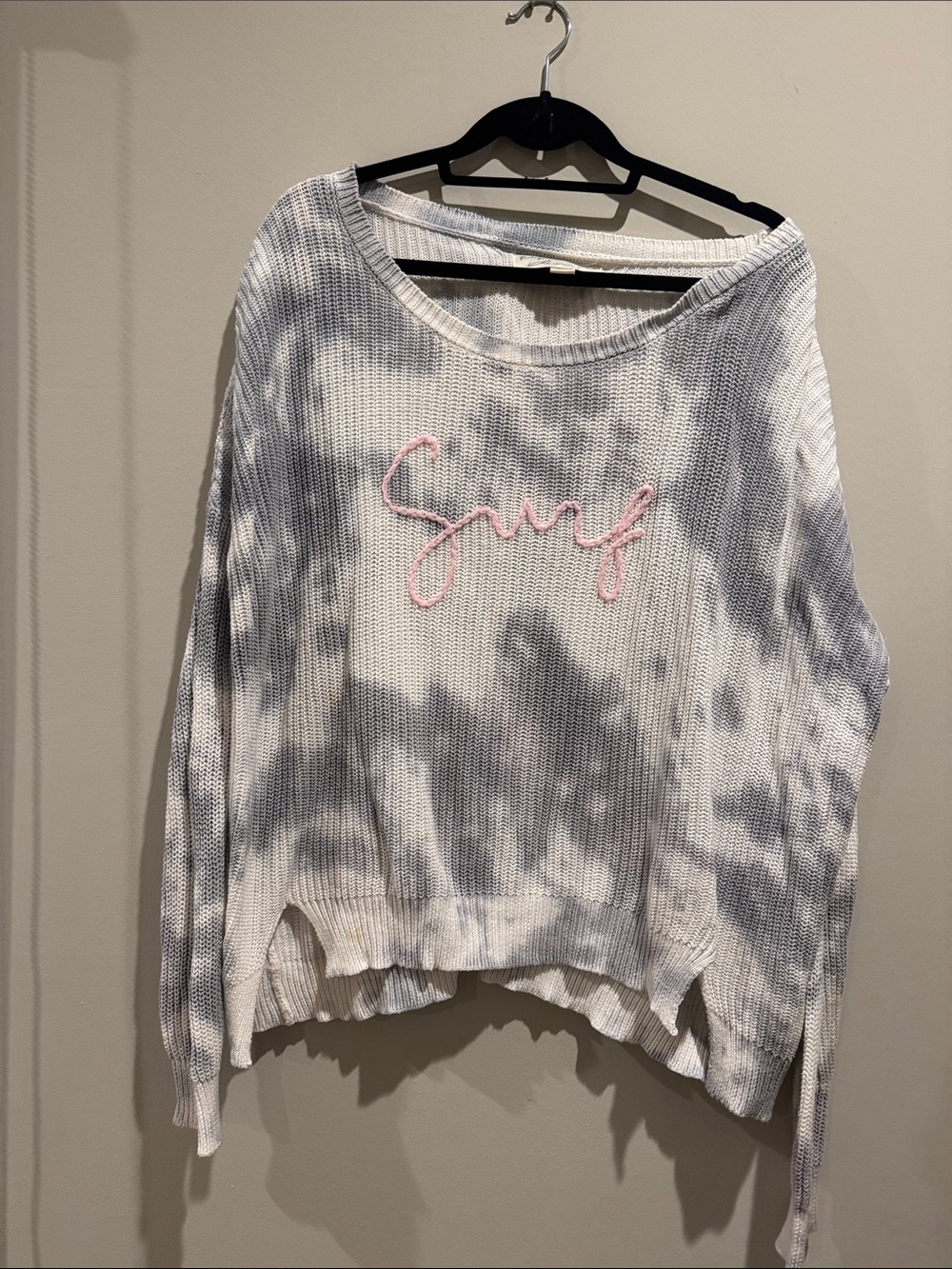 Vintage Havana White & Gray Tie-Dye Off-the-Shoulder Sweater with Surf pink em